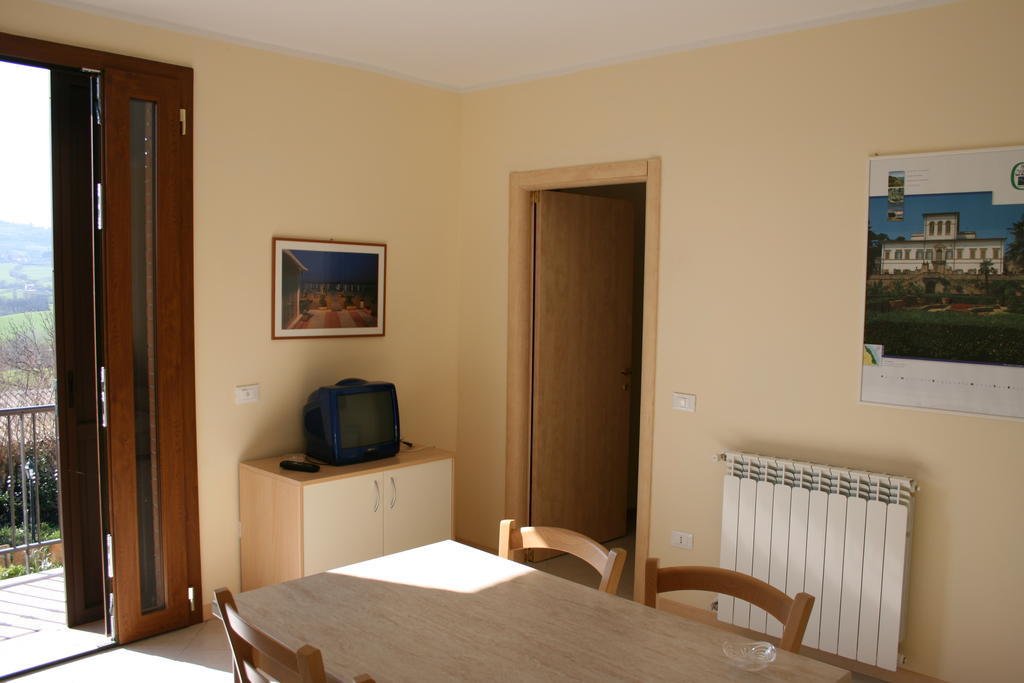 Residence Villa Adriana SantʼAngelo in Lizzola Δωμάτιο φωτογραφία