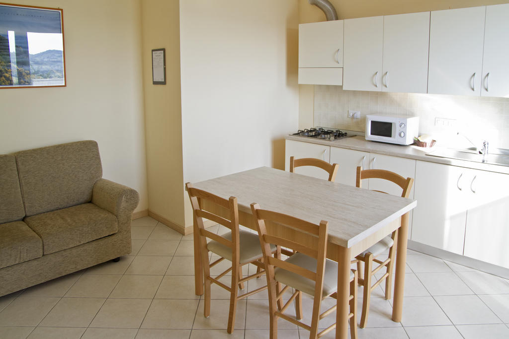 Residence Villa Adriana SantʼAngelo in Lizzola Εξωτερικό φωτογραφία